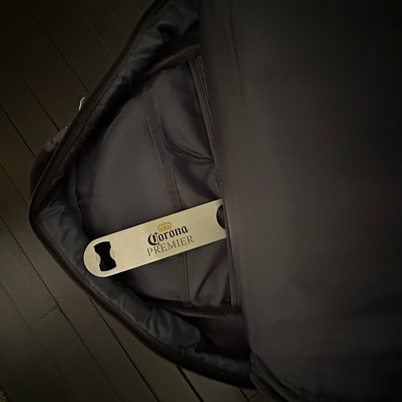 Corona Backpack - Picture 5 of 5